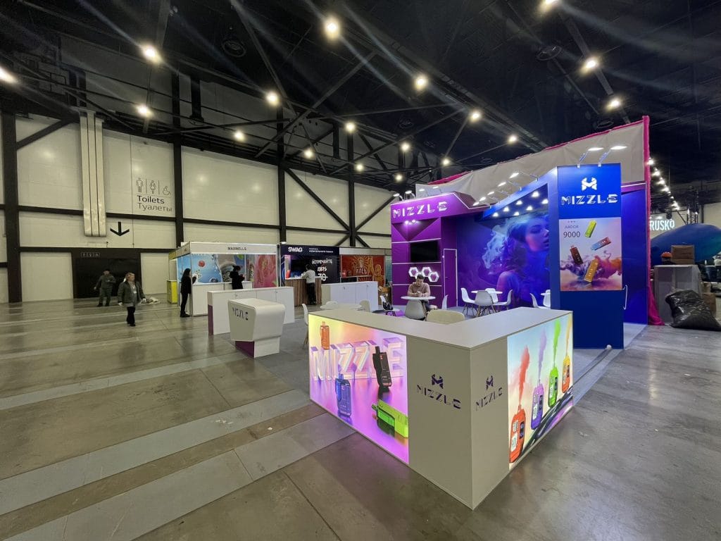 VAPE CLUB SHOW MIZZLE Booth right view