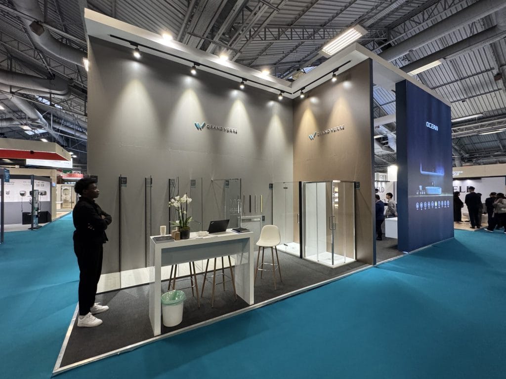 BATIMAT O.cean booth back-view