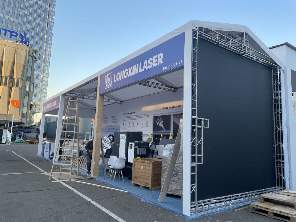 Metalloobrabotka Longxin Laser Booth right