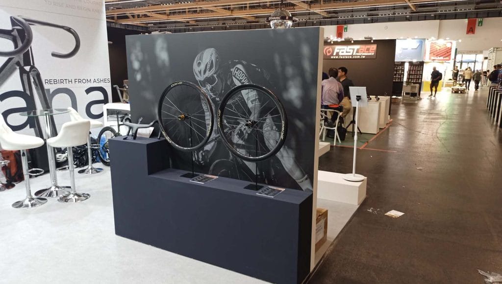 EUROBIKE Evolve Booth back