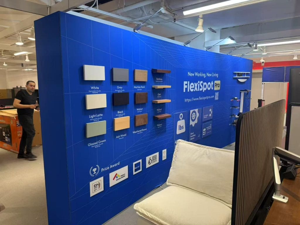 NeoCon Chicago Flexispot back view