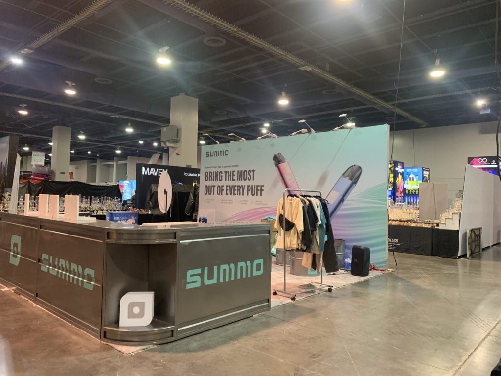 CHAMPS TRADE SHOW Summo Vape Booth right view