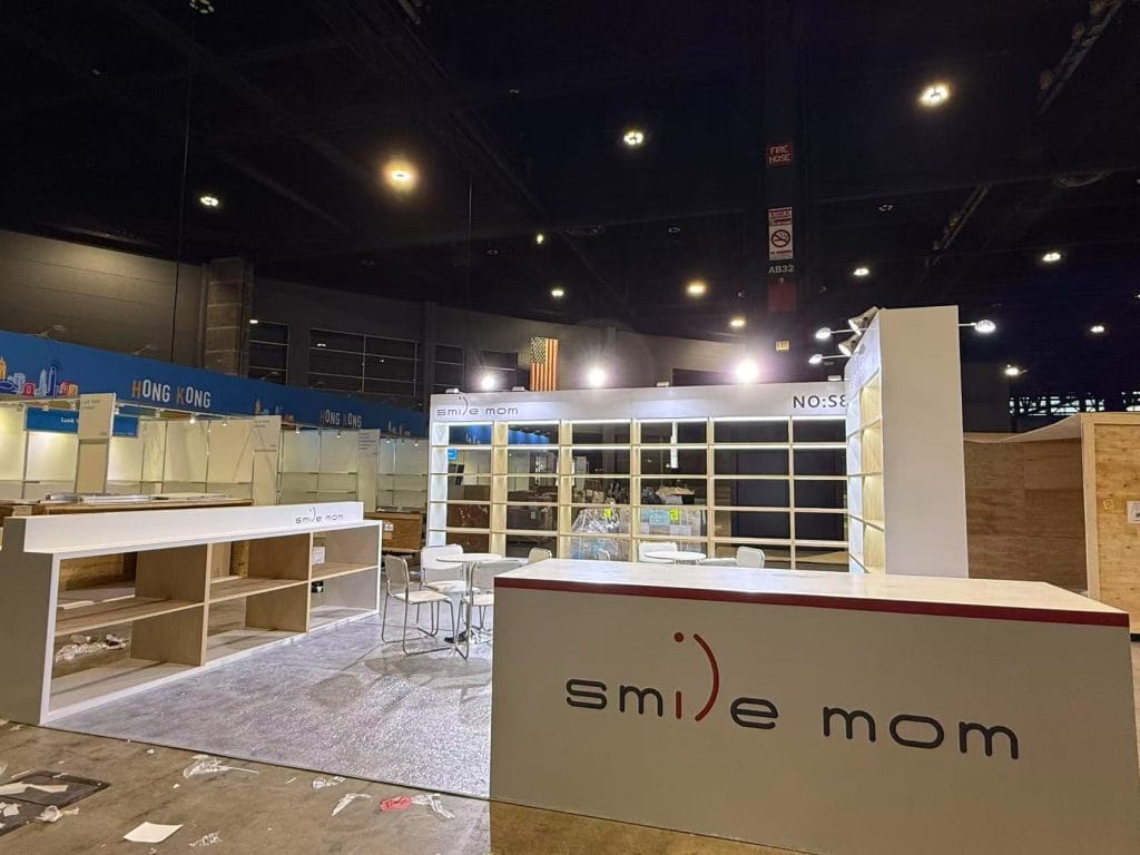 The Inspired Home Show Smile mon Booth on-site