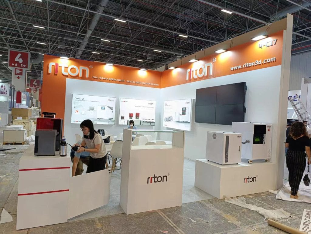 IDEX Istanbul International Dental Equipment and Materials Exhibition Riton live right view