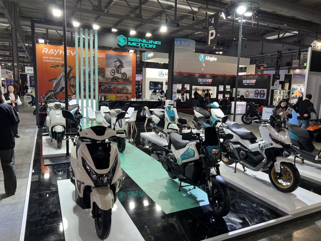 EICMA International Two-Wheeler Exhibition Senling Motor Booth front