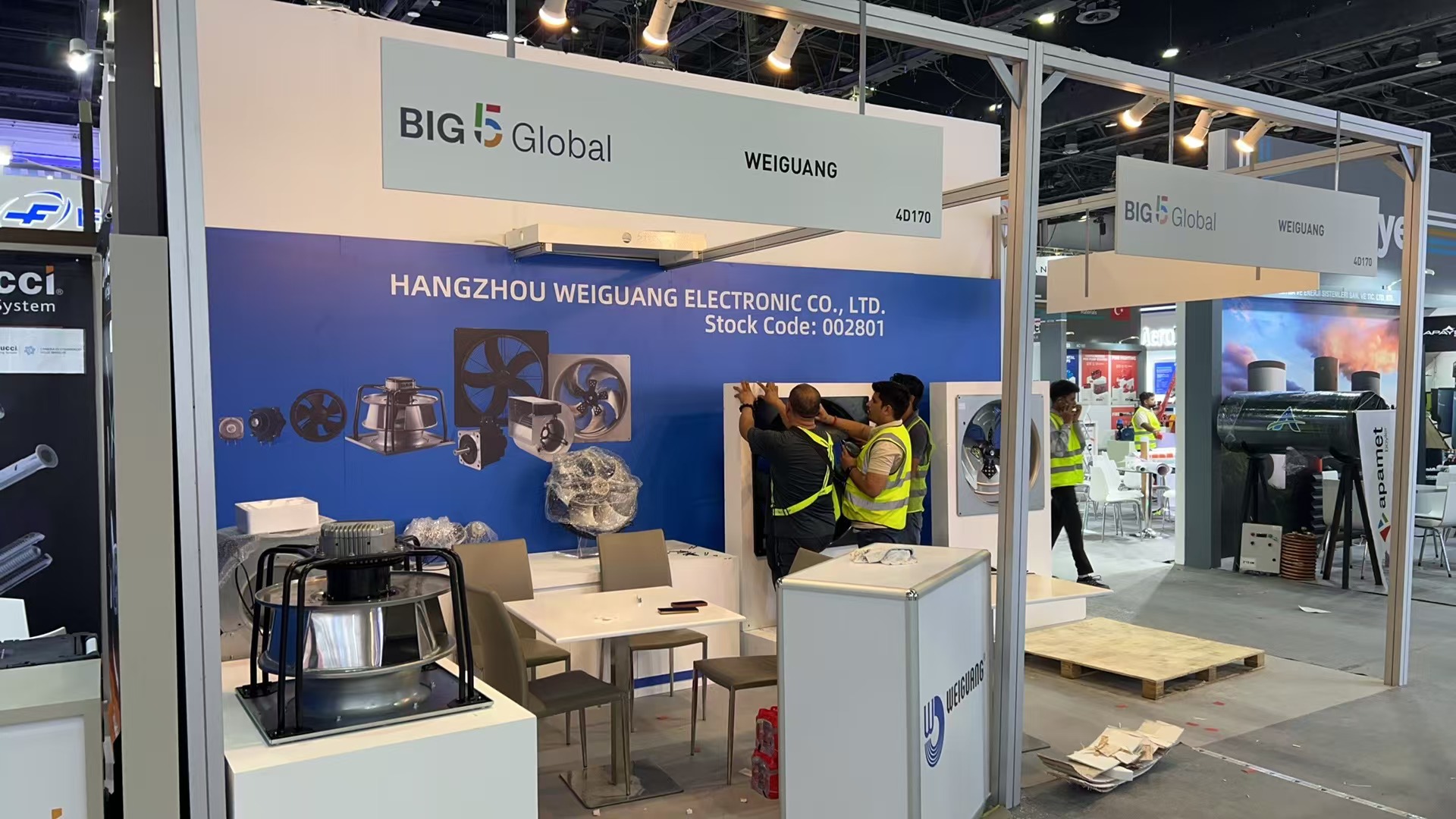 custom exhibition booth build-up with hanging sign at Big 5 Global Dubai